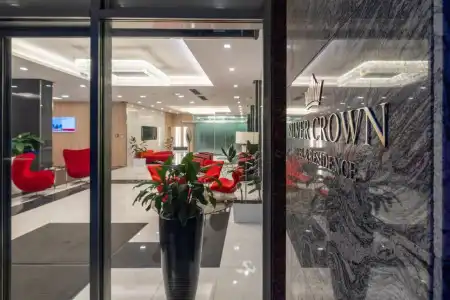 Silver Crown & Residence - 0
