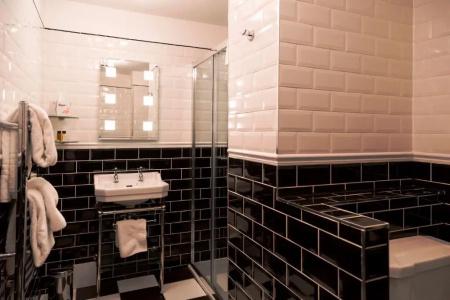 Best Western Plough & Harrow - 77