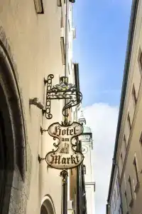 Am Markt - 44