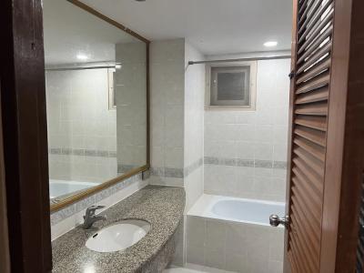 Mall Suites - 447