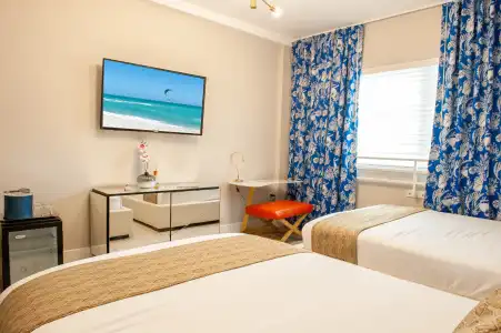 Oceanside and Suites - 37