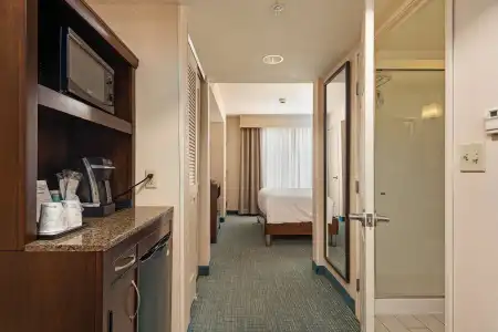 Hilton Garden Inn Overland Park - 26