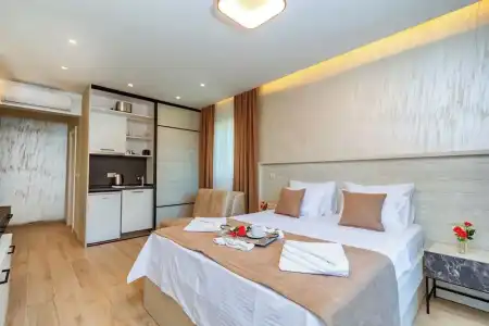 Luxury Apartments Queen - 11