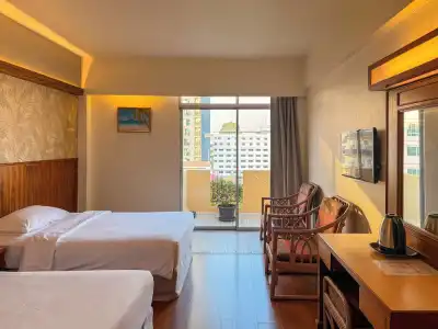 Golden Beach Pattaya - 60