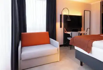 Holiday Inn - the niu, BLADE SOLINGEN by IHG - 26