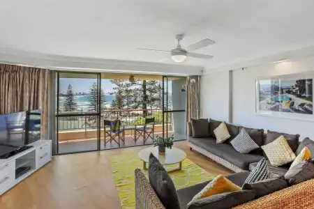 Gemini Court Holiday Apartments - 209