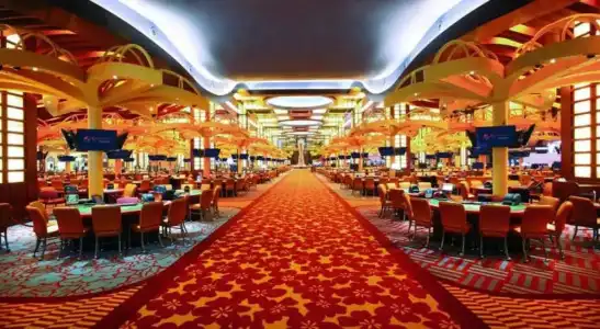 Resorts World Sentosa - Festive - 18