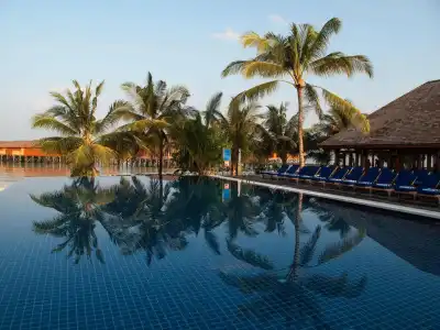 Vilamendhoo Island Resort & Spa - 21
