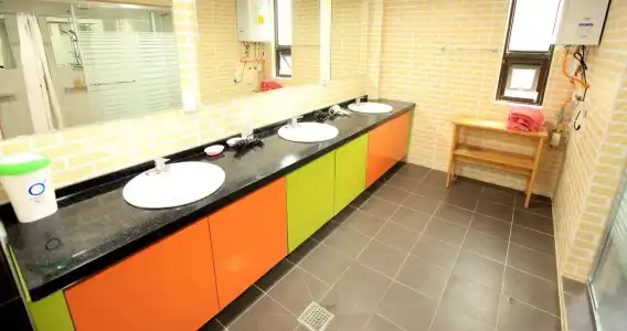 Hi Busan Guest House - Hostel - 20