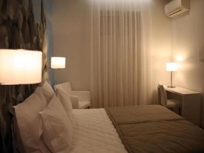 Lisbon Style Guesthouse - 65