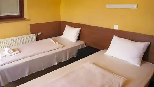 Attila Budapest - 13