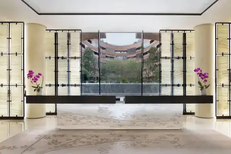HUALUXE Shanghai Twelve at Hengshan by IHG - 15