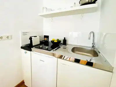 Victoria Apartments - 10