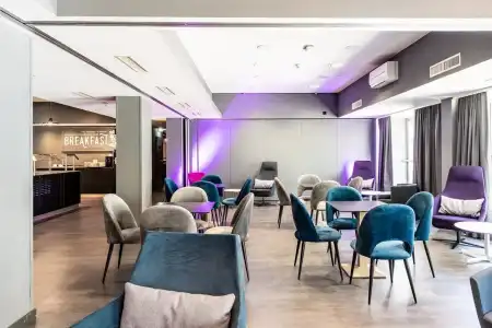 Premier Inn Saarbruecken City Centre - 9