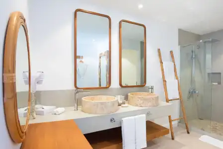 Seapoint Boutique - 32