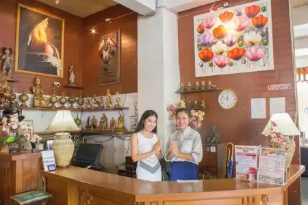 Wild Orchid Villa Bangkok - 22