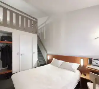 B&B Clermont-Ferrand Le Brézet Aéroport - 2