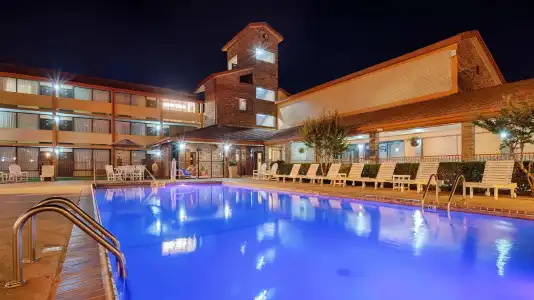 Best Western Plus Saddleback Inn & Conference Center - 19