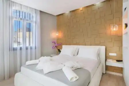 Diamond Luxury Suites - 53