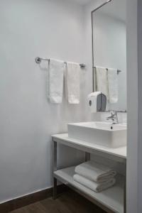 Epsilon Apartments - 56