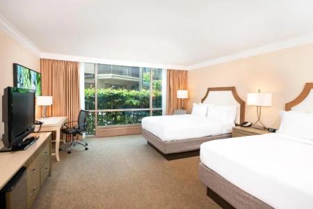 DoubleTree by Hilton San Diego Bayside - 64