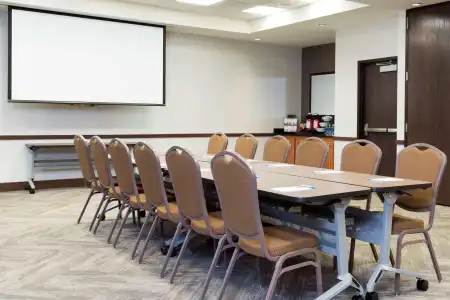 Hyatt Place Lexington - 16