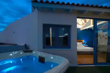 Lotus Inn - 109