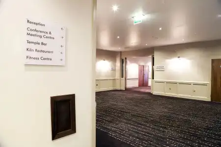 DoubleTree by Hilton Bristol City Centre - 14