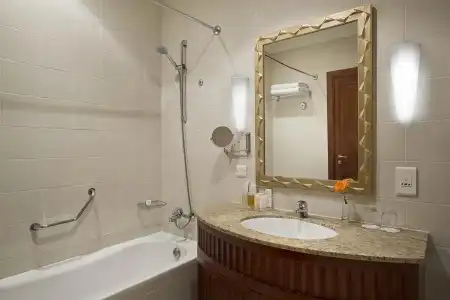 City Seasons Suites - 30