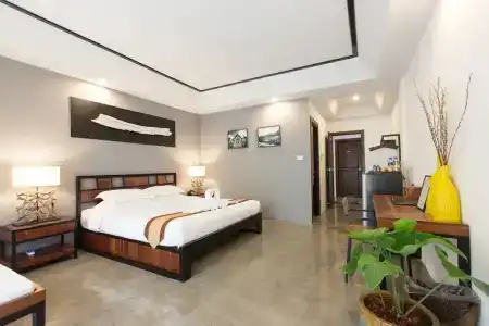 Sannot Riverside Boutique - 54