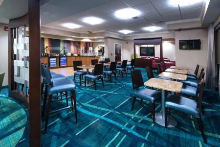 Fairfield Inn & Suites Greensboro Wendover - 29