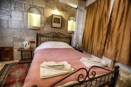 The Dorm Cave By Travellers Hostel - 5