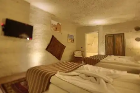 Kayatas Cave Suites - 42