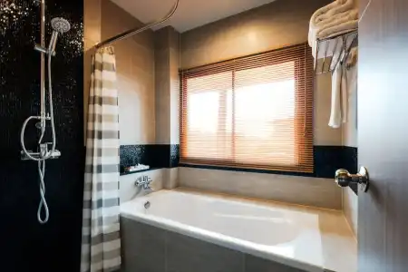 Wealth Boutique - 222