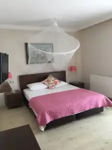 Melaike Otel - 93