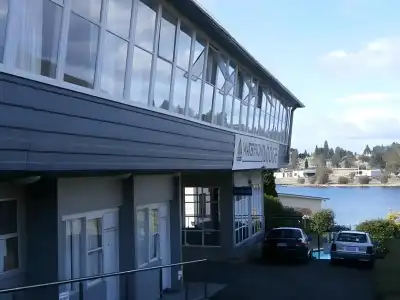 Waterfront Lodge Motel - 24