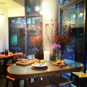 Vine Serviced Apartments - 35