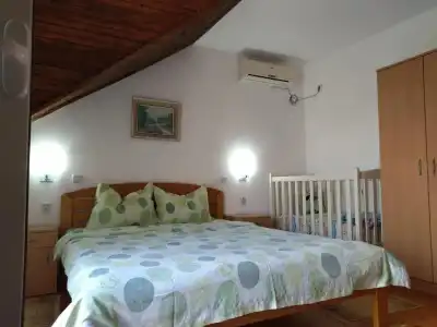 Lenka Apartments - 37