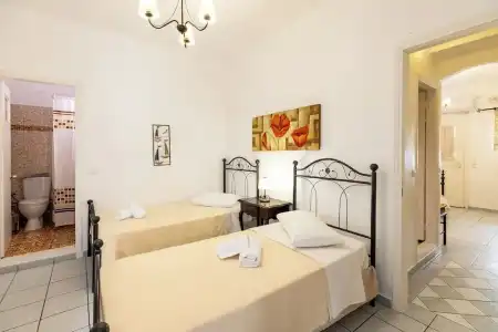 Pension Ageliki - 71