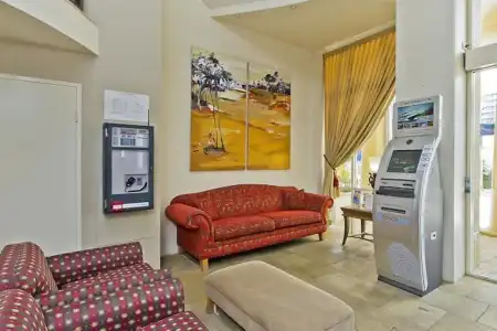 Palazzo Colonnades - 12