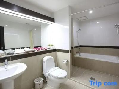 J - Town Serviced Apartments - 60