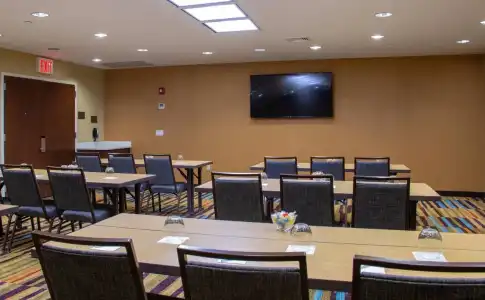 Fairfield Inn & Suites New York Queens/Fresh Meadows - 15