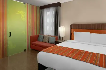 SIRTAJ - Beverly Hills - 6