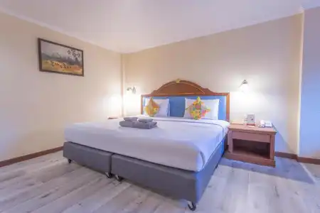 Sabai Inn - 66