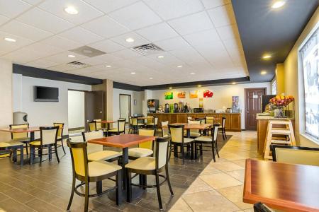 Holiday Inn & Suites RICHMOND - WEST END by IHG - 19