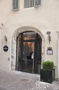Hôtel de la Couronne - 0