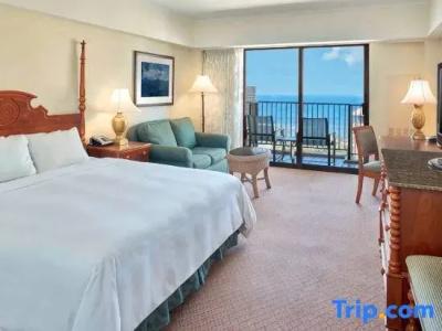 Hilton Hawaiian Village Waikiki Beach Resort - 52