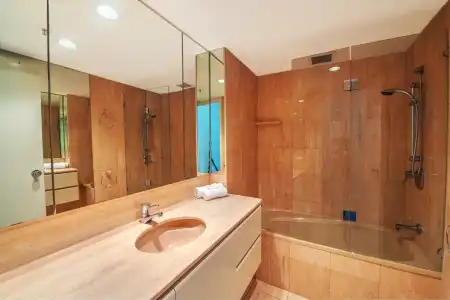 Contessa Holiday Apartments - 9