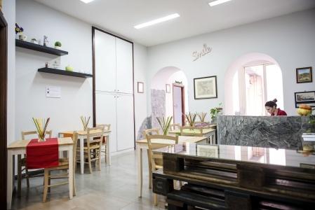 Le 4 Stagioni Dante H Napoli Centro by ClaPa Group Dislocated Hospitality - 1