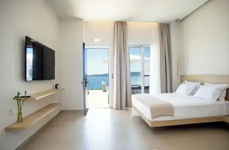 Limanaki - 30